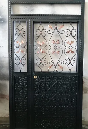 ÇIKMA DEMİR KAPILARI